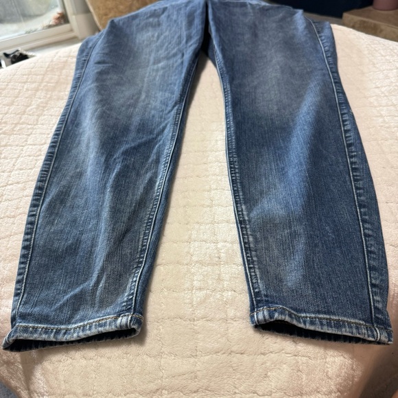 Torrid Woman’s Feel the fit Bombshell Skinny Jeans Denim 22T stretch high rise - Picture 7 of 11